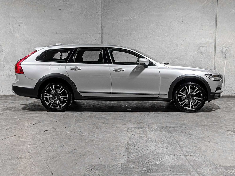Volvo V90 Cross Country 2.0 T5 Pro 254 PS 2018, TT-858-K