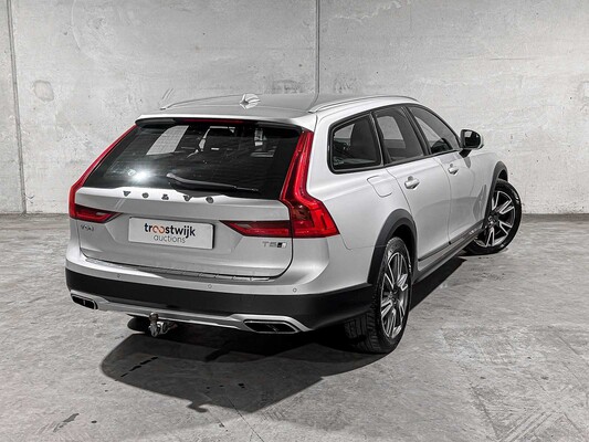Volvo V90 Cross Country 2.0 T5 Pro 254 PS 2018, TT-858-K