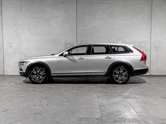 Volvo V90 Cross Country 2.0 T5 Pro 254 PS 2018, TT-858-K