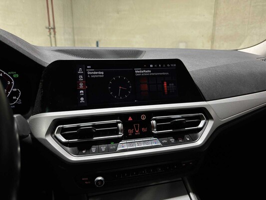 BMW 330e Touring G21 292 PS 2021 (Original-NL + 1. Besitzer), K-451-VL