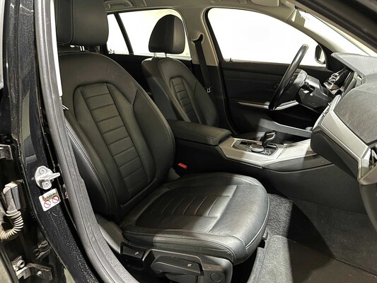 BMW 330e Touring G21 292 PS 2021 (Original-NL + 1. Besitzer), K-451-VL