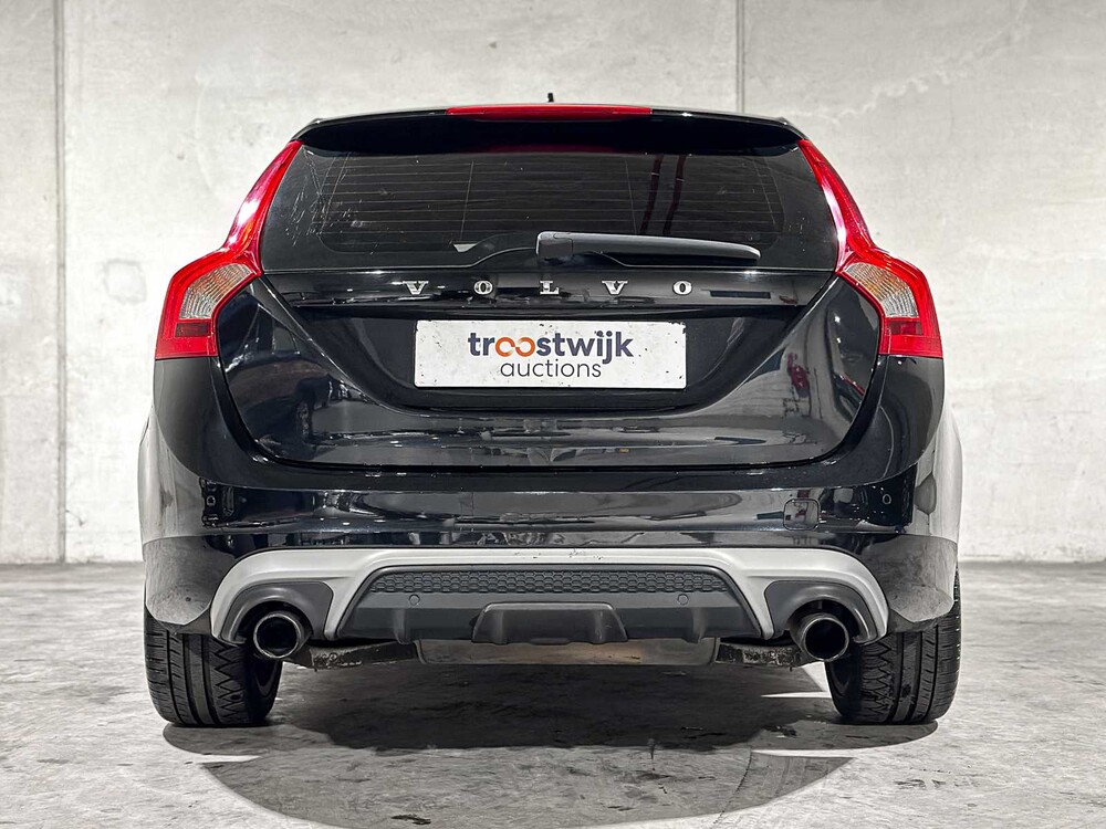 Volvo V60 1,6 T3 R-Design 150 PS 2015, 5-ZTK-58