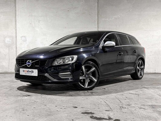 Volvo V60 1,6 T3 R-Design 150 PS 2015, 5-ZTK-58