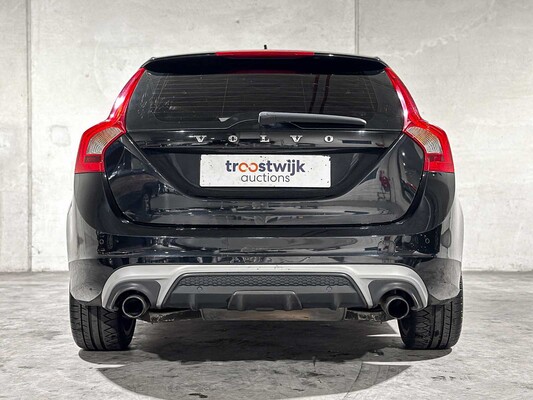 Volvo V60 1,6 T3 R-Design 150 PS 2015, 5-ZTK-58