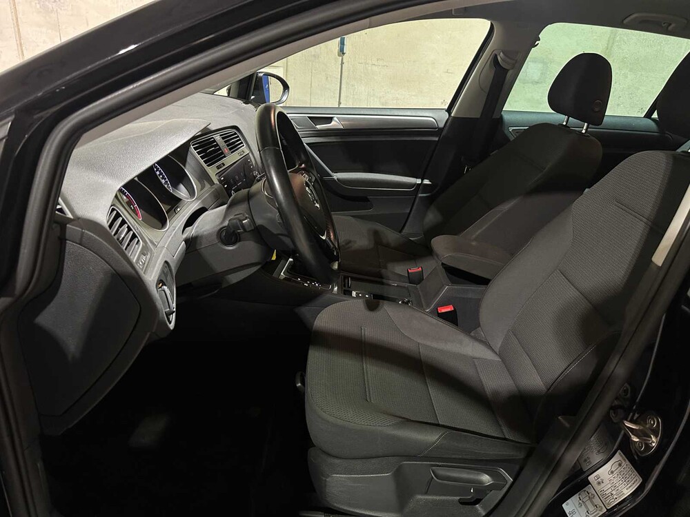 Volkswagen Golf 1.0 TSI Comfortline Business 116 PS 2019, ZL-832-K