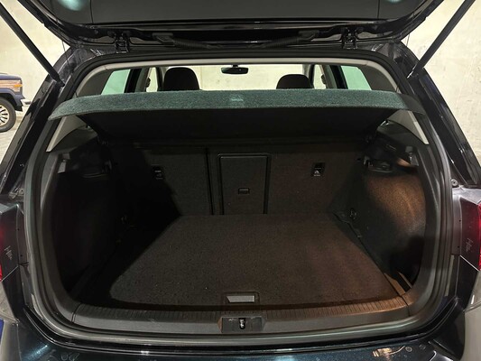 Volkswagen Golf 1.0 TSI Comfortline Business 116 PS 2019, ZL-832-K