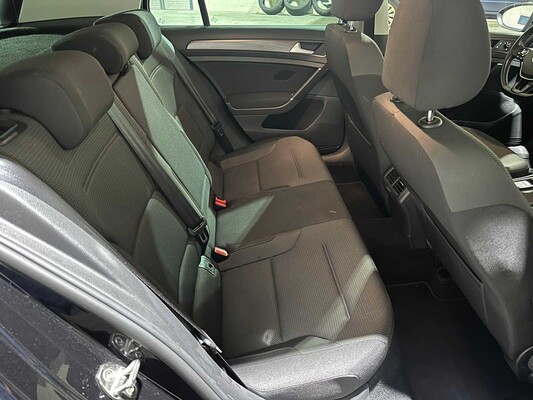 Volkswagen Golf 1.0 TSI Comfortline Business 116 PS 2019, ZL-832-K