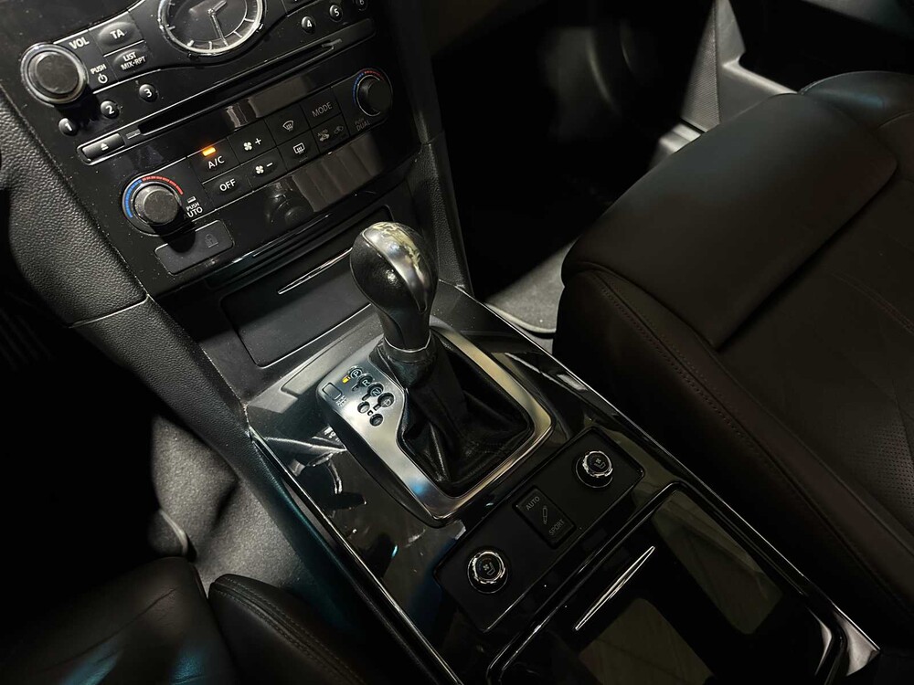 Infiniti FX 30d GT Premium 238 PS 2012, 92-ZKP-3