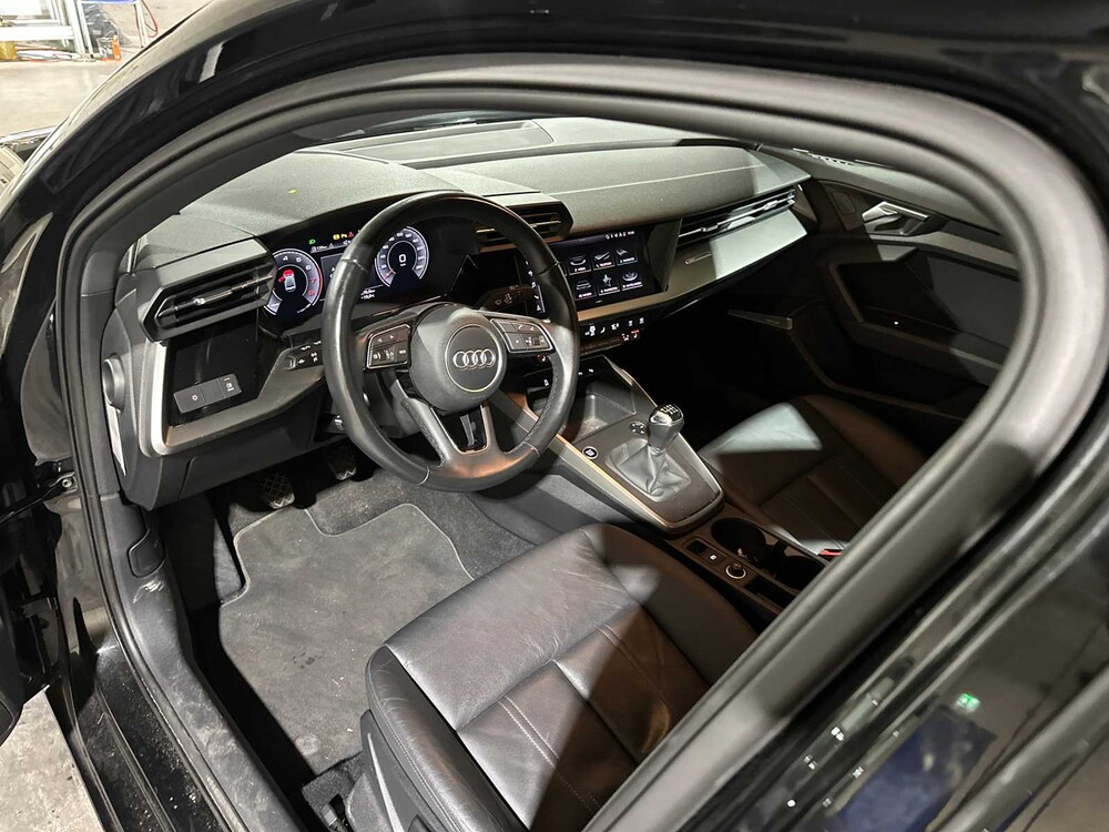 Audi A3 Limousine 30 TFSI S Edition 110 PS 2021, Z-259-RT