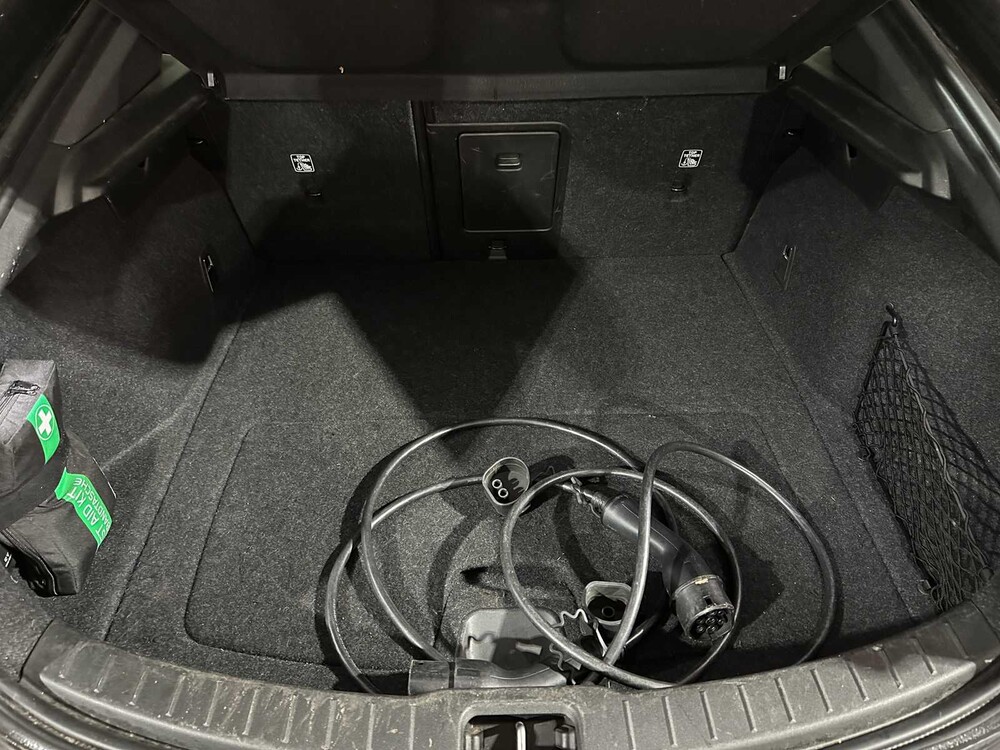 Polestar 2 Long Range Dual Motor Launch Edition 78 kWh (Original-NL + 1. Eigentümer), J-984-SK