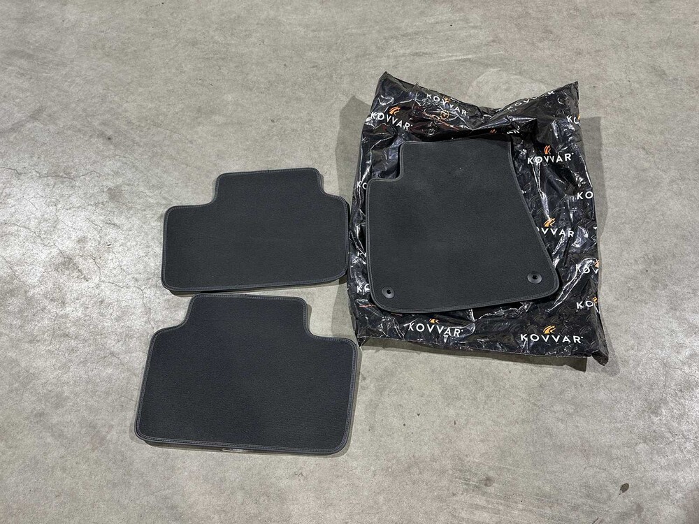 Polestar 2 Long Range Dual Motor Launch Edition 78 kWh (Original-NL + 1. Eigentümer), J-984-SK