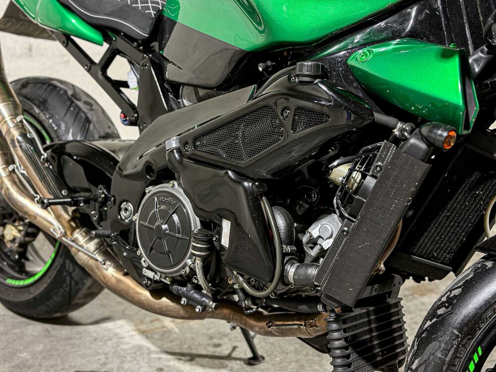 Aprilia RSV 1000 Caferacer 998cc 2000 Motorcycle Sport, MB-XT-40