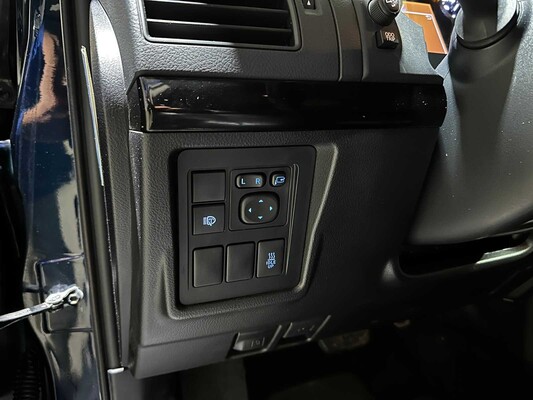 Toyota Land Cruiser 2.8 D-4D-F Challenger Blind Van 177pk 2020, VHH-33-H Bedrijfswagen