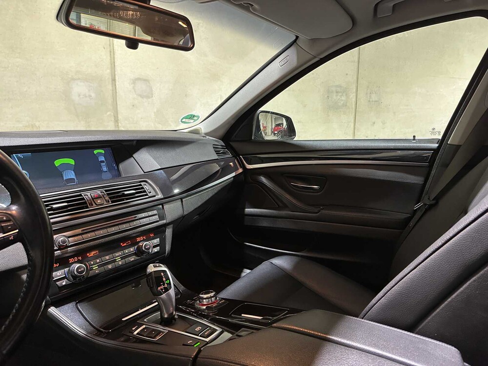BMW 523i Touring High Executive 204 PS 2010 5er, 3-ZKF-44