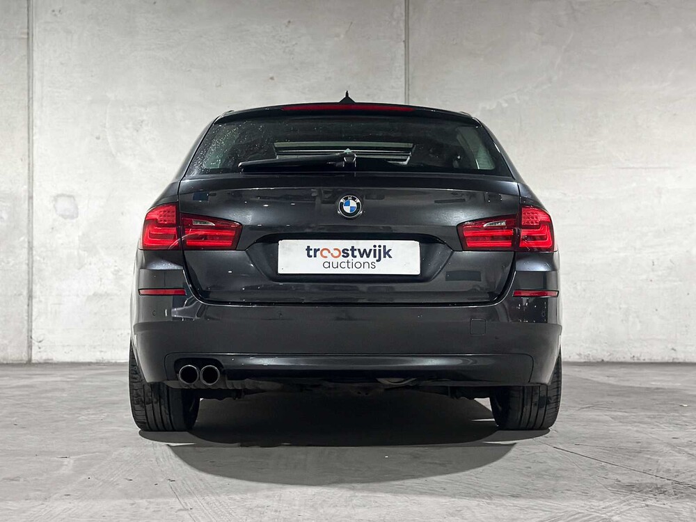 BMW 523i Touring High Executive 204 PS 2010 5er, 3-ZKF-44