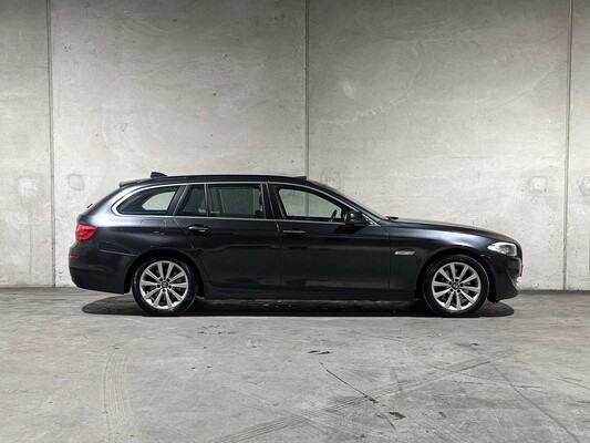 BMW 523i Touring High Executive 204 PS 2010 5er, 3-ZKF-44