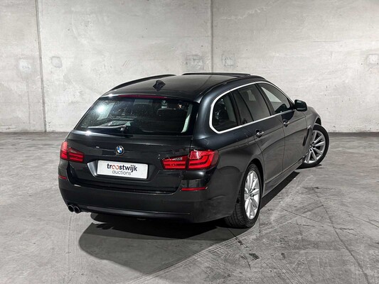 BMW 523i Touring High Executive 204 PS 2010 5er, 3-ZKF-44