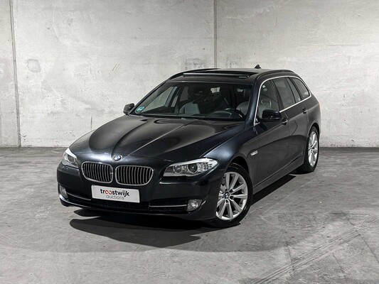 BMW 523i Touring High Executive 204 PS 2010 5er, 3-ZKF-44