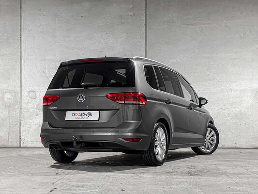 Volkswagen Touran 1.4 TSI Highline 7p 150 PS 2016, JJ-339-N