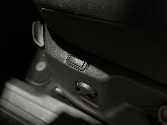 Volkswagen Touran 1.4 TSI Highline 7p 150 PS 2016, JJ-339-N