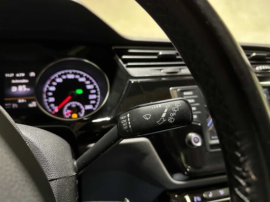 Volkswagen Touran 1.4 TSI Highline 7p 150 PS 2016, JJ-339-N