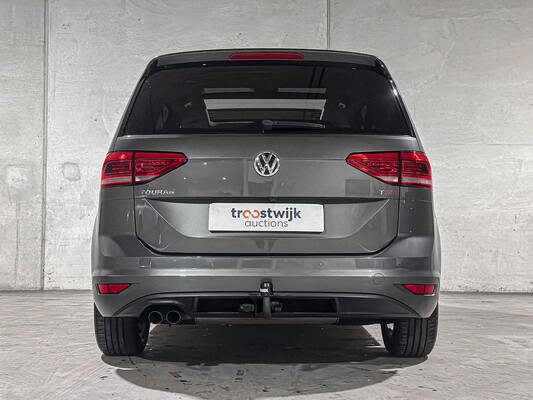 Volkswagen Touran 1.4 TSI Highline 7p 150 PS 2016, JJ-339-N