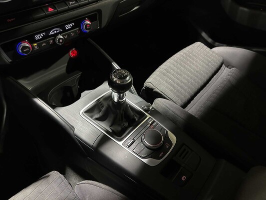 Audi A3 Sportback 1.4 TFSI Ambition Pro Line 122 PS 2013 (Original-NL), 2-KFL-88