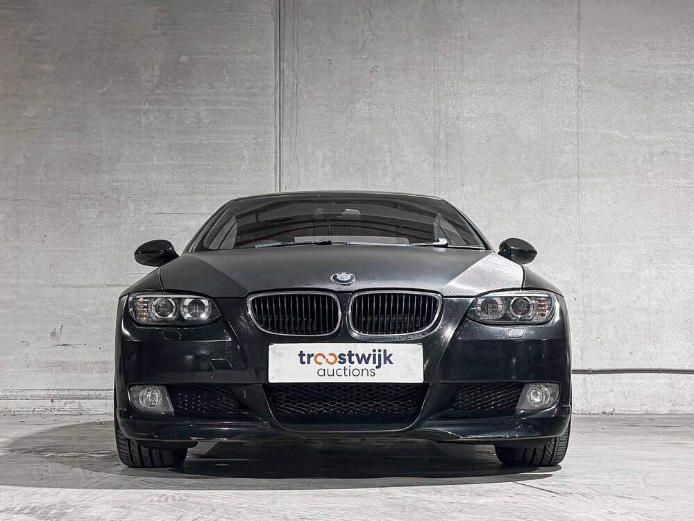 BMW 320i Cabriolet 170 PS 2009 3er E93, XK-462-D