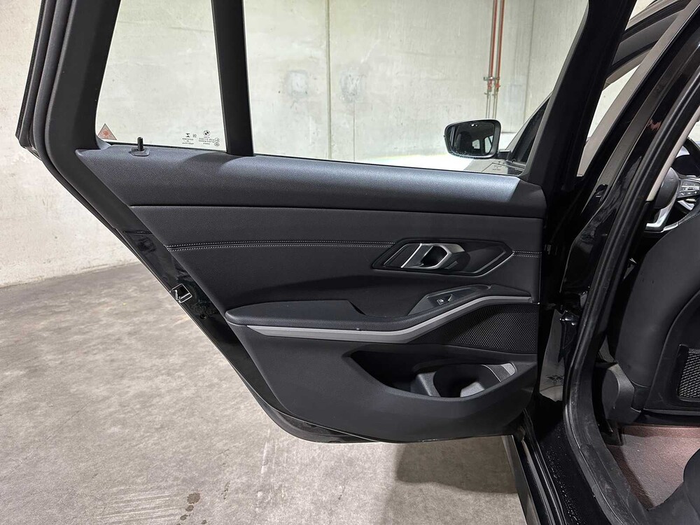 BMW 330e Touring G21 292pk 2021 (Origineel-NL + 1e Eigenaar), K-451-VL