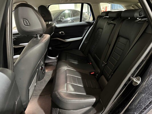 BMW 330e Touring G21 292pk 2021 (Origineel-NL + 1e Eigenaar), K-451-VL