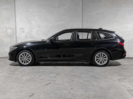 BMW 330e Touring G21 292pk 2021 (Origineel-NL + 1e Eigenaar), K-451-VL
