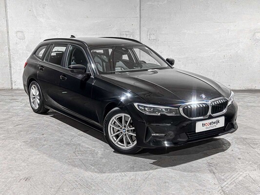 BMW 330e Touring G21 292pk 2021 (Origineel-NL + 1e Eigenaar), K-451-VL
