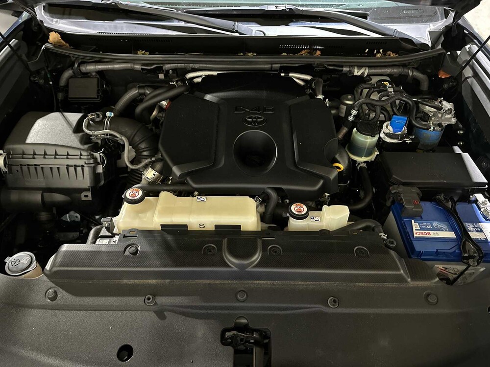 Toyota Land Cruiser 2.8 D-4D-F Challenger Blind Van 177pk 2020, VHH-33-H Bedrijfswagen