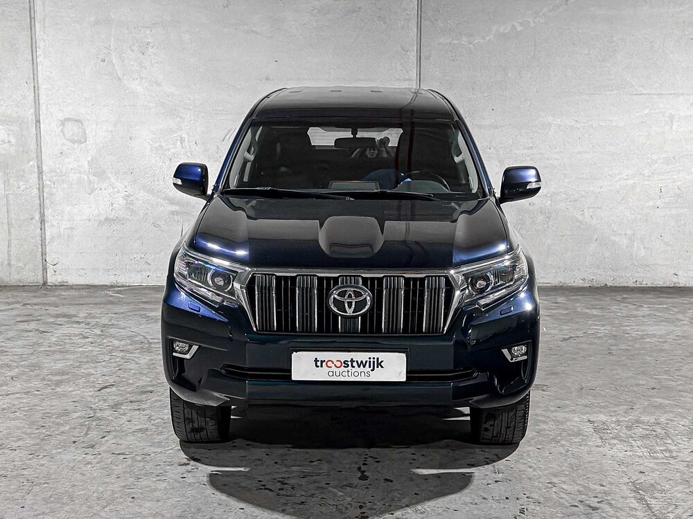 Toyota Land Cruiser 2.8 D-4D-F Challenger Blind Van 177pk 2020, VHH-33-H Bedrijfswagen