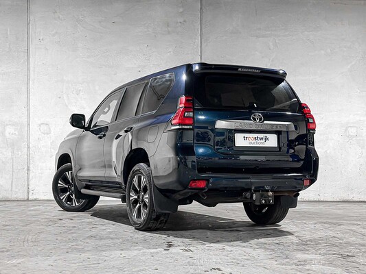 Toyota Land Cruiser 2.8 D-4D-F Challenger Blind Van 177pk 2020, VHH-33-H Bedrijfswagen