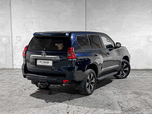 Toyota Land Cruiser 2.8 D-4D-F Challenger Blind Van 177pk 2020, VHH-33-H Bedrijfswagen