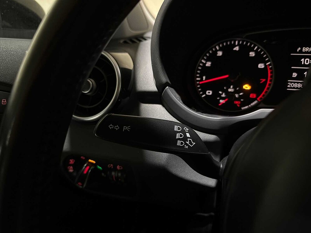 Audi A1 1.4 TFSI Ambition Pro Line Business S-Line 122pk 2010, K-088-RN