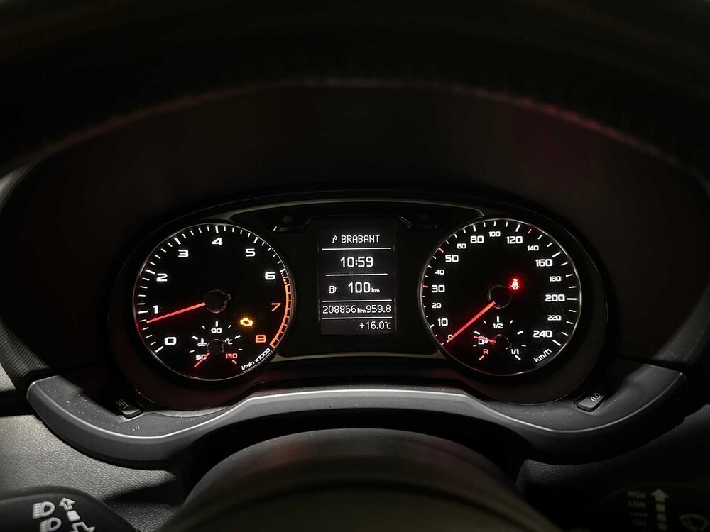 Audi A1 1.4 TFSI Ambition Pro Line Business S-Line 122pk 2010, K-088-RN