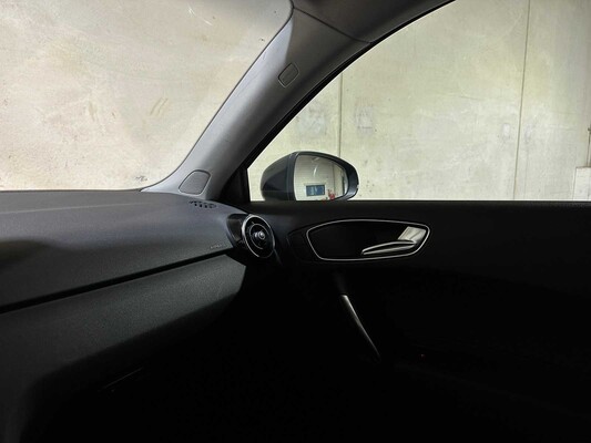 Audi A1 1.4 TFSI Ambition Pro Line Business S-Line 122pk 2010, K-088-RN