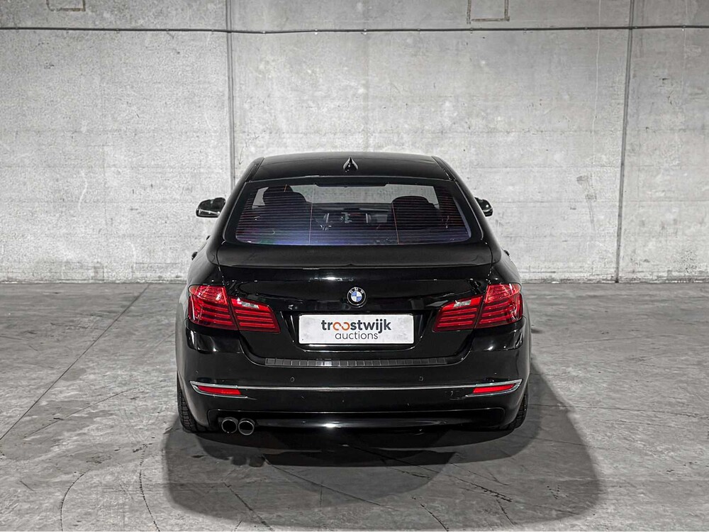 BMW 528i High Executive 245pk 2014 5-serie, 1-XZL-55