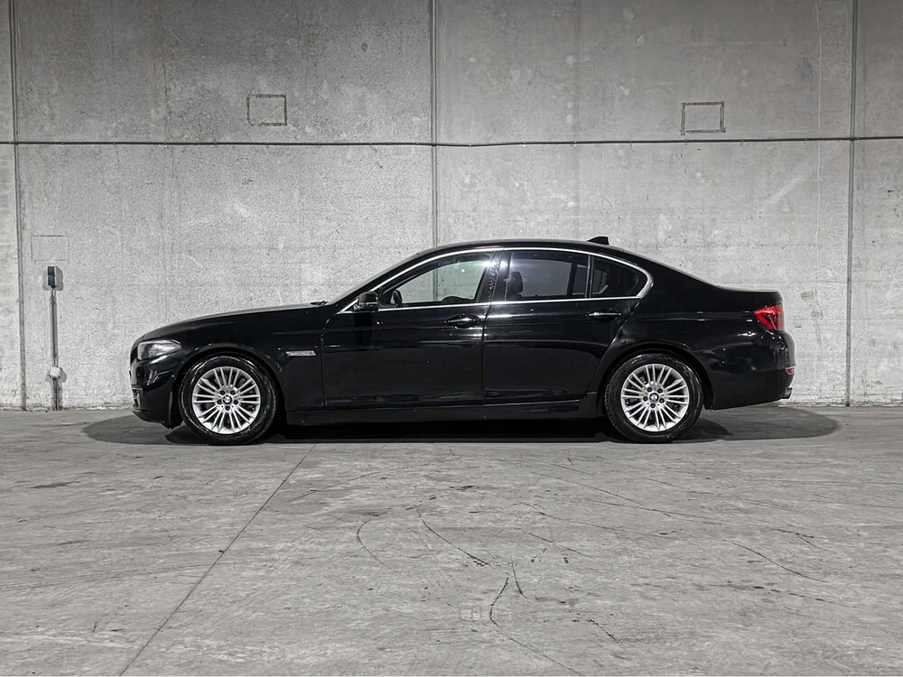 BMW 528i High Executive 245pk 2014 5-serie, 1-XZL-55