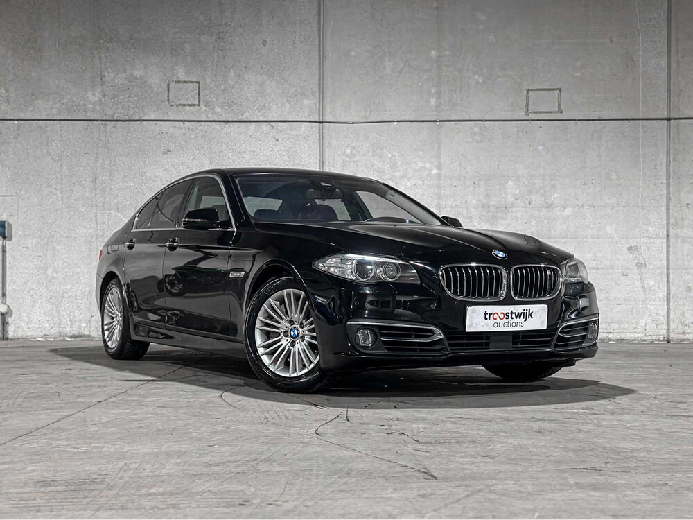 BMW 528i High Executive 245pk 2014 5-serie, 1-XZL-55