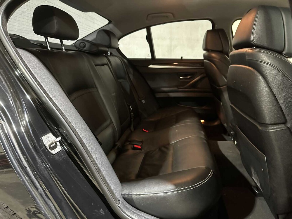 BMW 528i High Executive 245pk 2014 5-serie, 1-XZL-55