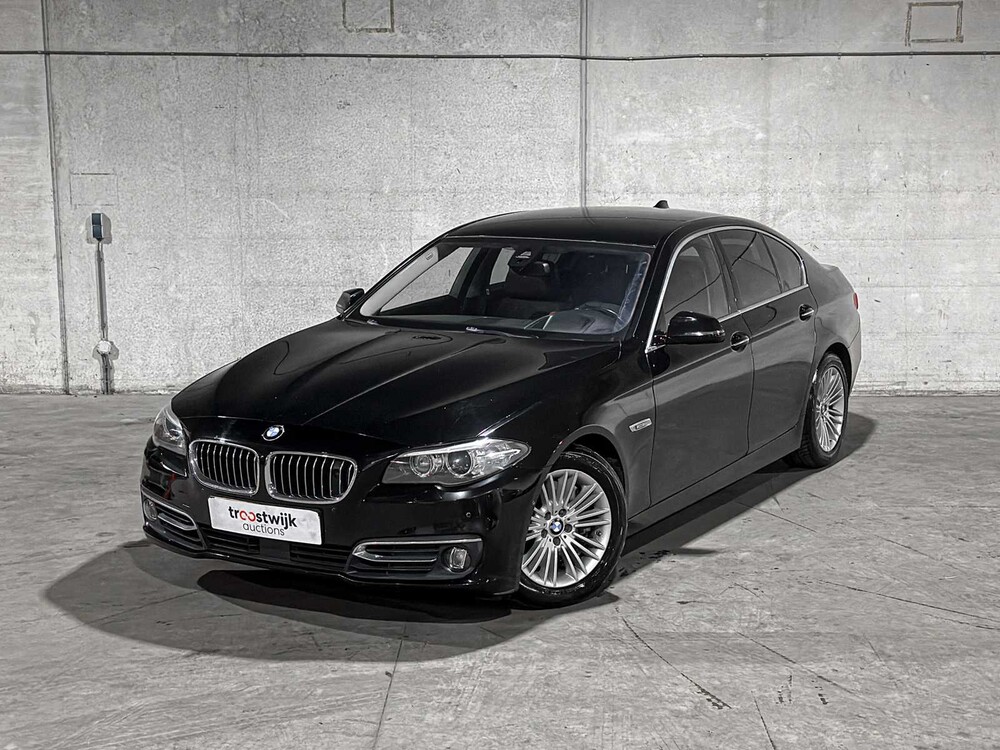 BMW 528i High Executive 245pk 2014 5-serie, 1-XZL-55