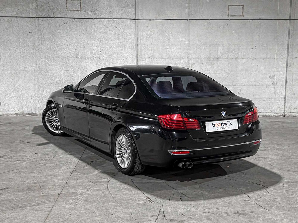 BMW 528i High Executive 245pk 2014 5-serie, 1-XZL-55