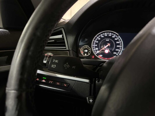 BMW 528i High Executive 245pk 2014 5-serie, 1-XZL-55