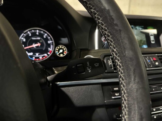 BMW 528i High Executive 245pk 2014 5-serie, 1-XZL-55