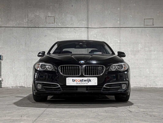 BMW 528i High Executive 245pk 2014 5-serie, 1-XZL-55