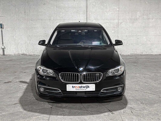 BMW 528i High Executive 245pk 2014 5-serie, 1-XZL-55