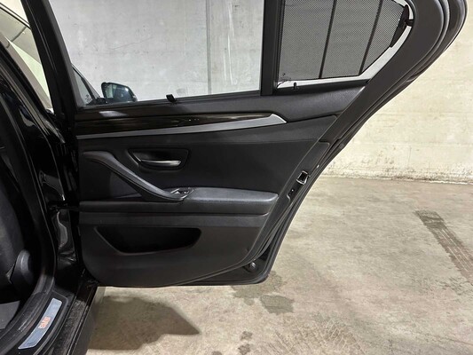 BMW 528i High Executive 245pk 2014 5-serie, 1-XZL-55